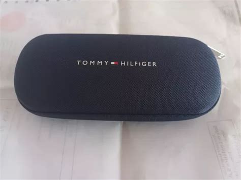 Estuche para lentes tommy hilfiger .